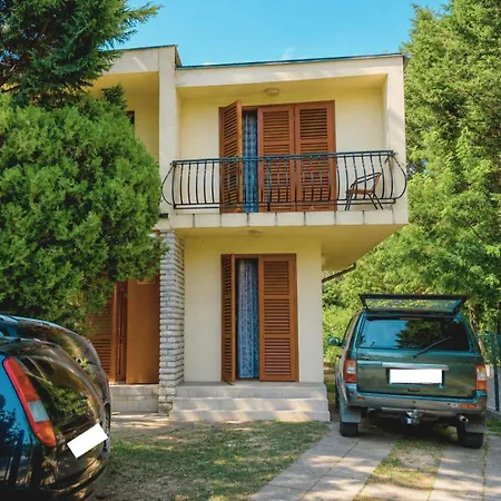 Holiday home Dori - Siofok, Aranypart *