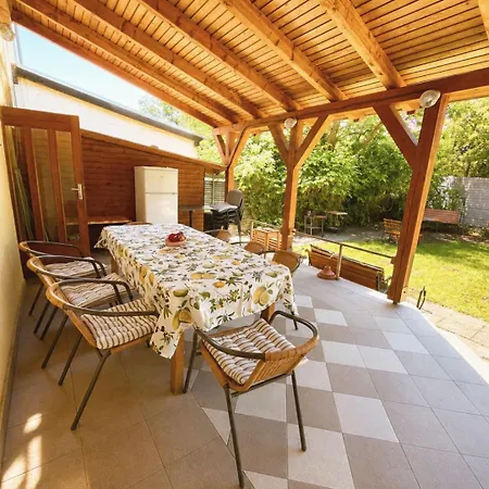 Dóri - Siófok, Aranypart Tatil Evi *