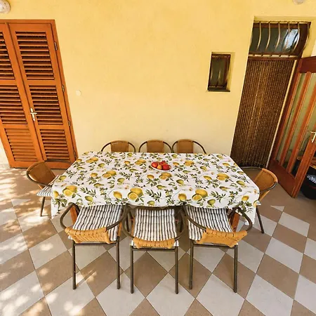 Holiday home Dori - Siofok, Aranypart