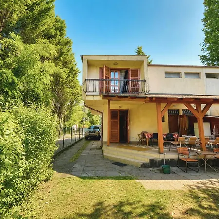 Holiday home Dori - Siofok, Aranypart *